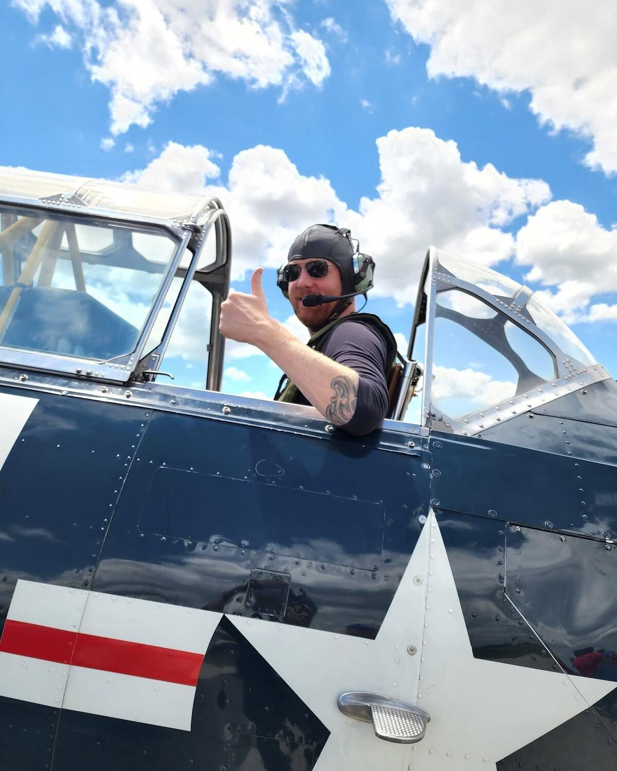 Thumbs up from the cockpit at the airshow