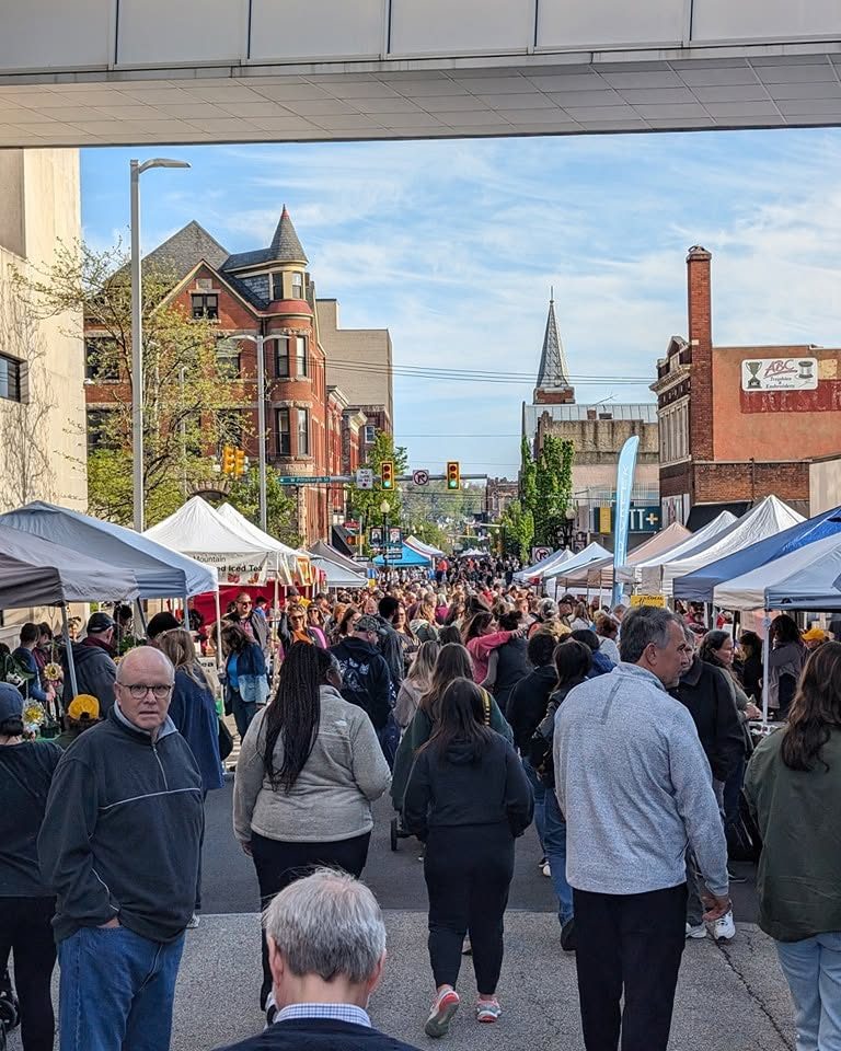 Crowds filling the streets at the Greensburg Night Market