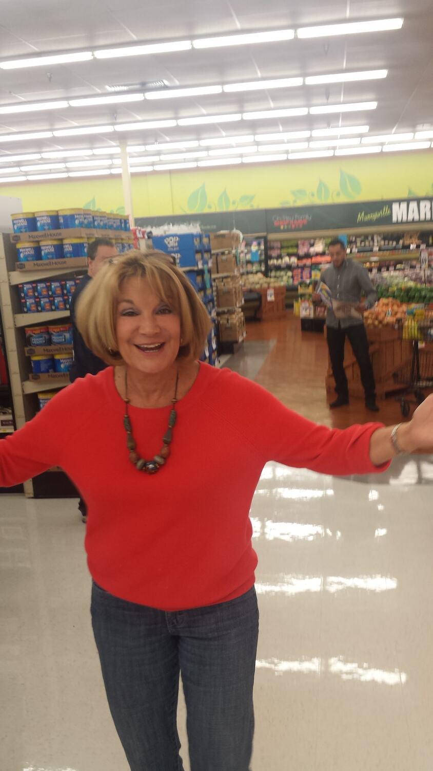 All smiles in the grocery aisles